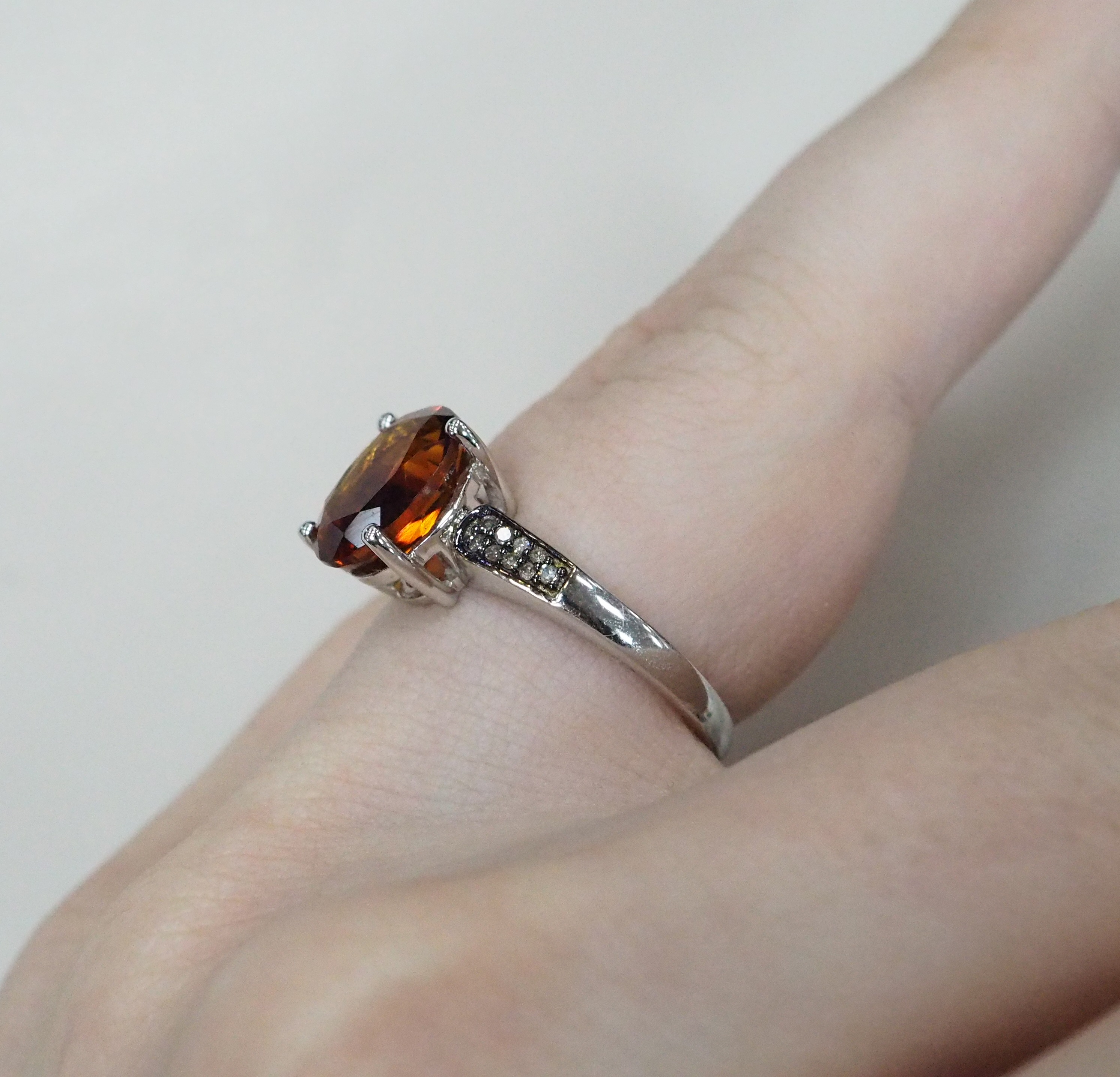 Серебряное кольцо с цитрином Мадейра